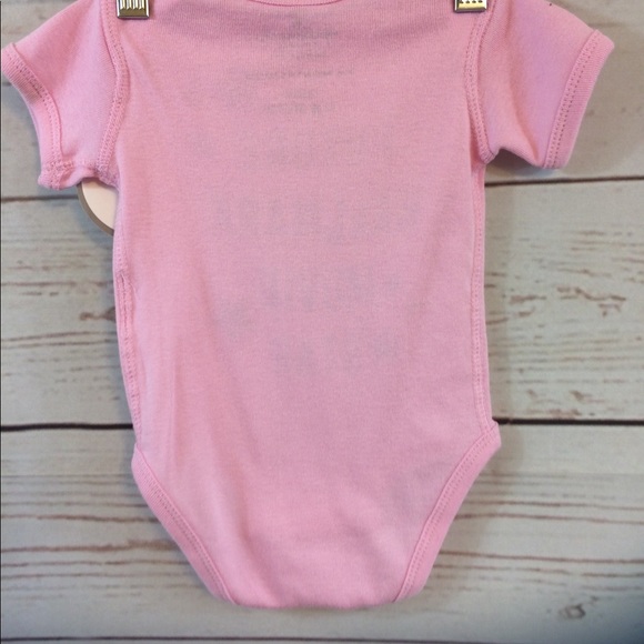 Baby Girls Hallmark bodysuit - Picture 2 of 3